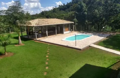 Chácara / sítio com 6 quartos à venda na Praça dos Andradas, Zona Rural, Jacutinga
