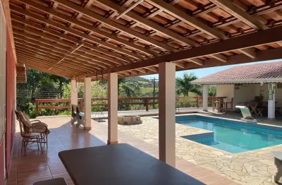 Casa com 3 quartos à venda na Rua Tenente Coronel José R. Moraes, 000, Mirante do Lago, Lindóia