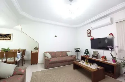 'sobreposta térrea, 03 suítes, 02 vagas de garagem, estuário, santos'
