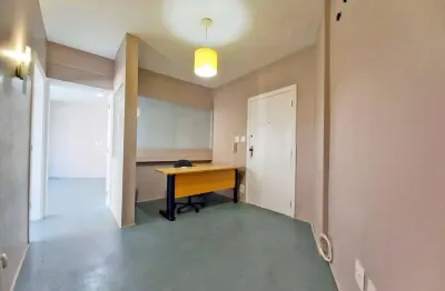 Sala comercial à venda no Gonzaga, Santos 