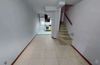 Casa em condomínio fechado com 2 quartos à venda na rua rosada, guaratiba, rio de janeiro, 80 m2 por r$ 170.000