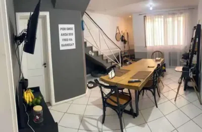Casa em condomínio fechado com 3 quartos à venda na avenida dos mananciais, taquara, rio de janeiro por r$ 400.000