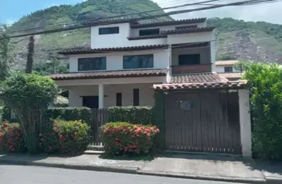 Casa em condomínio fechado com 4 quartos à venda na rua célio fernandes dos santos silva, vargem pequena, rio de janeiro, 200 m2 por r$ 589.000