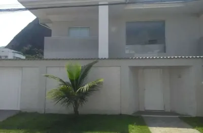 Casa em condomínio fechado com 5 quartos à venda na rua daniel barreto dos santos, recreio dos bandeirantes, rio de janeiro por r$ 2.600.000