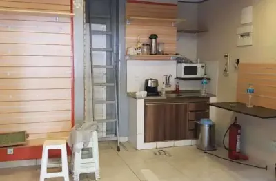 Ponto comercial à venda na avenida bartolomeu mitre, leblon, rio de janeiro por r$ 1.200.000
