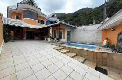 Casa em condomínio fechado com 4 quartos à venda na estrada dos bandeirantes, camorim, rio de janeiro, 26172 m2 por r$ 890.000