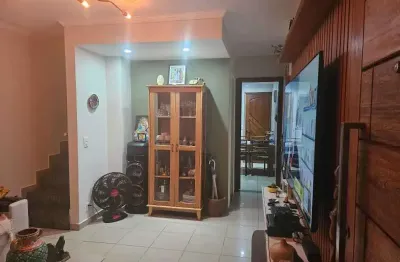 Casa em condomínio fechado com 2 quartos à venda na rua isis, curicica, rio de janeiro, 65 m2 por r$ 300.000