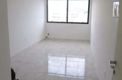 Sala comercial com 2 salas para alugar na estrada do tindiba, pechincha, rio de janeiro, 18 m2 por r$ 800