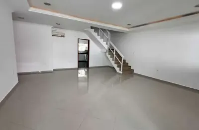 Casa em condomínio fechado com 4 quartos para alugar na estrada dos bandeirantes, camorim, rio de janeiro, 261 m2 por r$ 6.000