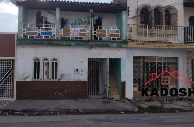Imperdível oportunidade: casa de andar disponível para venda localizada no centro em feira de santana!
