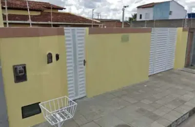 Casa disponível para venda localiazada no bairro tomba em feira de santana