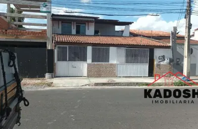 Casa para locação localizada no bairro mangabeira, proxímo a fraga maia em feira de santana
