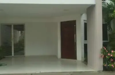 Casa mobiliada para locação no condominio vivendas solares localizado no bairro brasilia em feira de santana