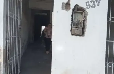 Imperdível oportunidade: casa para venda localizada no bairro tomba em feira de santana