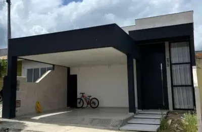 Imperdível casa para venda no condominio reserva buriti localizado no bairro registro no jardim brasil  em feira de santana