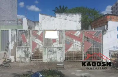 Vende-se terreno no centro de feira de santana, com 240,00 m²