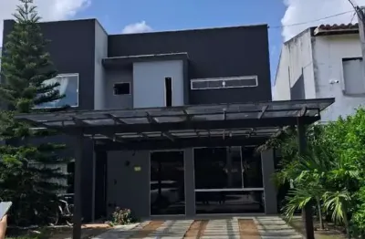 Casa alto padrão para venda no condominio imperial ville localizado no bairro sim em feira de santana