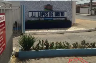 Apartamento para venda no condominio jj lopes de brito localizado no campo limpo em feira de santana