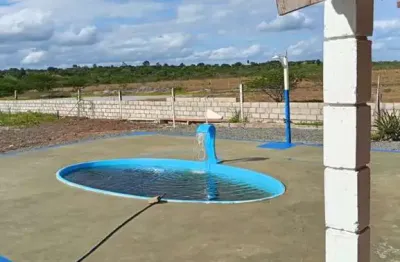 Chácara à venda em Feira de Santana-BA, Novo Horizonte: 2 quartos, 1 sala, 1 banheiro, 300m² de área.