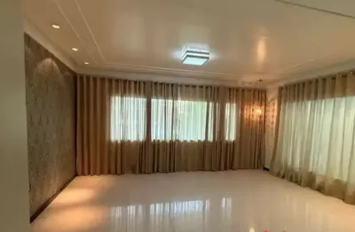 Imperdível! Casa à venda no Condomínio Imperial Ville Localizado no Bairro SIM em Feira de Santana