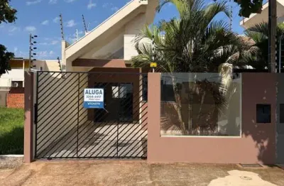 Casa com 2 quartos para alugar na Avenida Brasil, 98-A, Jardim Montreal, Sarandi