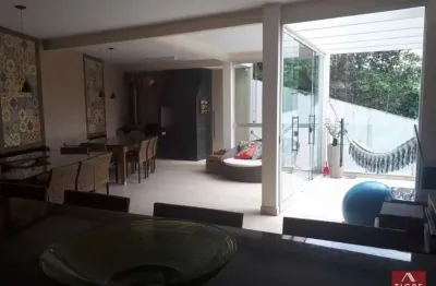 Casa com 4 quartos à venda na rua dos pessegueiros, 177, vila cloris, belo horizonte por r$ 1.190.000