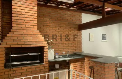 Casa comercial para locação no brooklin, 250 m², 8 salas, 4 banheiros, bar, churrasqueira e 2 vagas.