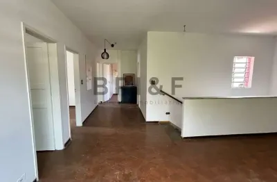 Casa assobradada para locação comercial no brooklin, com 120m², 3 salas + 1 sala grande + cozinha