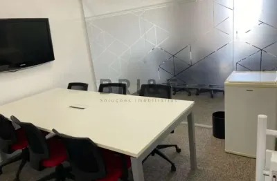 Sala comercial com 3 salas para alugar na Avenida Doutor Chucri Zaidan, 1550, Vila Cordeiro, São Paulo