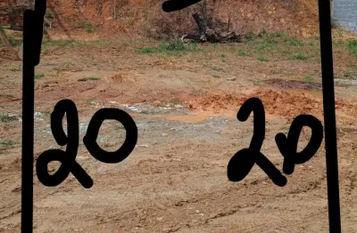 Terreno à venda no Santa Lídia, Penha 