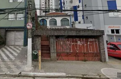 Oportunidade imperdível: casa antiga em localização estratégica com potencial comercial!