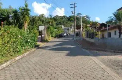 'oportunidade única! terreno em declive com vista deslumbrante e infraestrutura completa em condomínio de chácaras com portaria 24 horas'