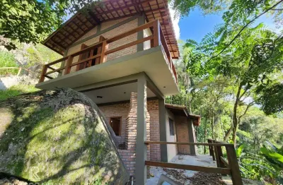 Chalé na montanha com acabamento rustico, muita paz e ar puro para a sua familia