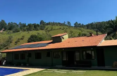 Maravilhosa chacara em atibaia com 1100m² e 150m² de area construida - 3 dormitorios sendo uma suite - a venda!!!