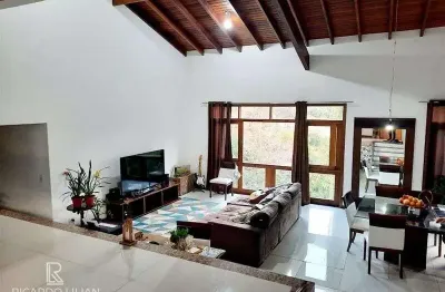 Chácara em mairiporã com 2000m² de terreno, 4 suites e muita natureza - acesso excelente