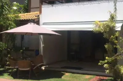 Casa em condomínio em itacimirim (monte gordo) - camaçari-ba: 3 quartos, 2 suítes, 2 salas, 4 banheiros, 1 vaga de garagem e 115 m².