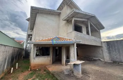 Oportunidade, venham conhecer  esse lindo imóvel  em fase de acabamento, com uma  área de 600 metro