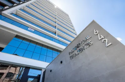 Cobertura exclusiva na rua tiradentes, com 5 quartos e 4 vagas.