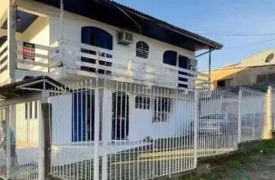 Casa com 3 quartos à venda na Rua Martins de Lima, Vila São José, Porto Alegre