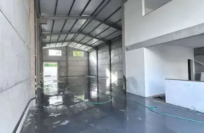 Casa com 2 quartos para alugar no Anchieta, Porto Alegre 