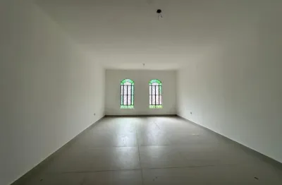 Casa com 4 quartos para alugar no Centro, Taubaté 