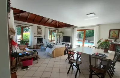 Casa cond porto da lagoa. segurança conforto e privacidade.