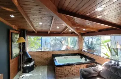 Financiável, 2 dormitórios localizada no charmoso residencial norbecker, totalmente equipada e pronta