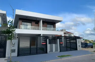 Belissima casa geminada no loteamento jardim campeche, a 5 minutos da praia!