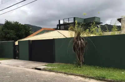Casa térrea encantadora com apartamento anexo e vista panorâmica no campeche