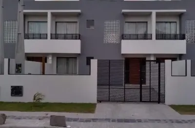 Casa com 2 quartos à venda na Rua Fidélis Govoni, 98765, Campeche, Florianópolis