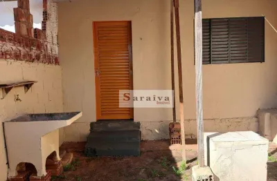 Casa com 1 dormitório para alugar, 60 m² por R$ 600,00/mês - Centro - Itapuí/SP