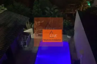 Live vende: ótima casa com 3 suítes, churrasqueira, piscina, itaipu, niterói - ca0102.