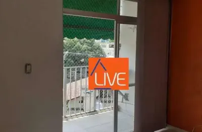 Live vende: apartamento com varanda  todo reformado em santa rosa