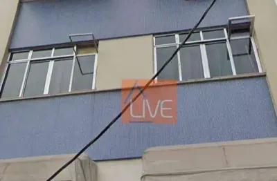 Live vende: apartamento com 2 quartos, dependência completa. ótima localização